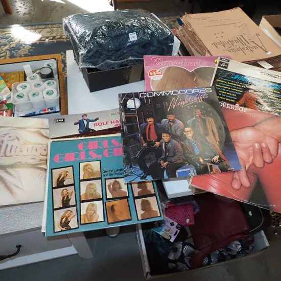 LPs; Commodores, Lover Boy, Chicago etc