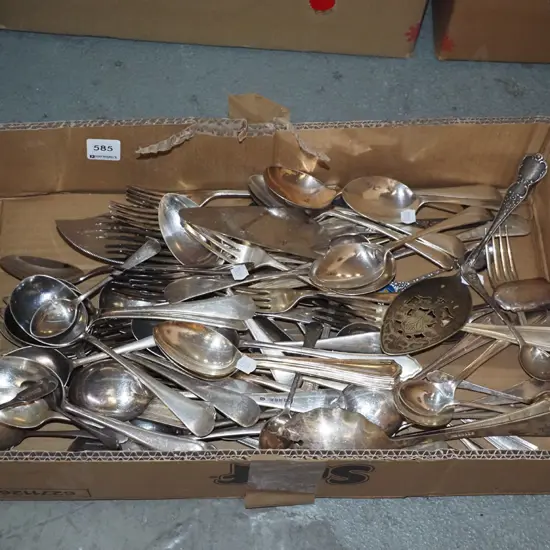 box of cutlery