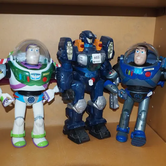 2x Buzz Light Year figurines, 1 other robot