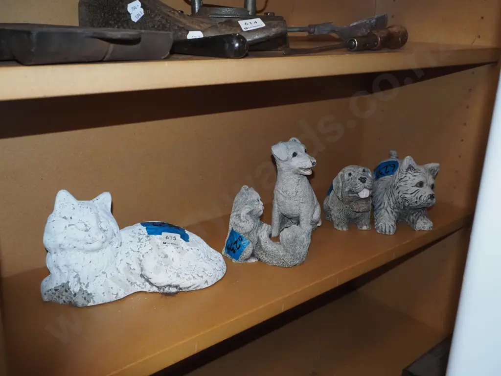 various small garden ornaments Image 1++