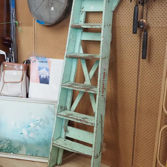 5 step wooden ladder