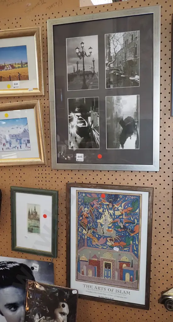 3x framed prints- red dots Image 1++