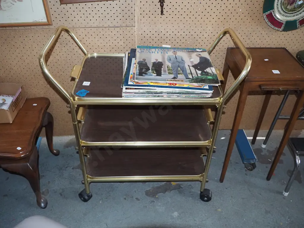 retro tea trolley with 3 trays Image 1++
