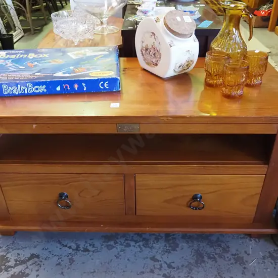 pine 2 door entertainment unit