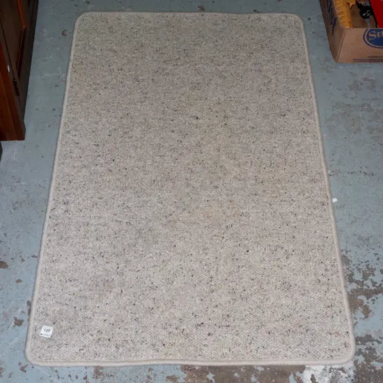 edged carpet L-1190 W-700