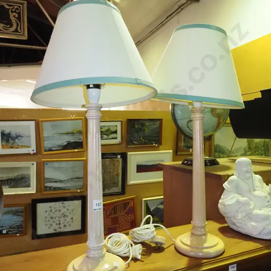 pair of matching turned wood based lamps H-600