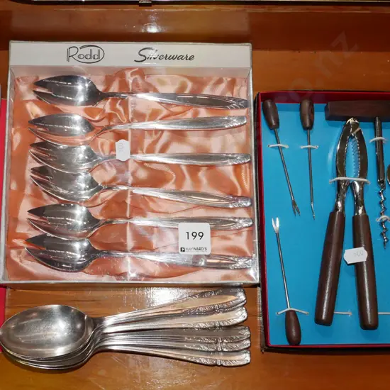 cased cutlery, bar set