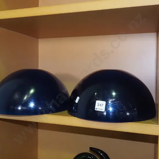 2x blue perspex light fittings