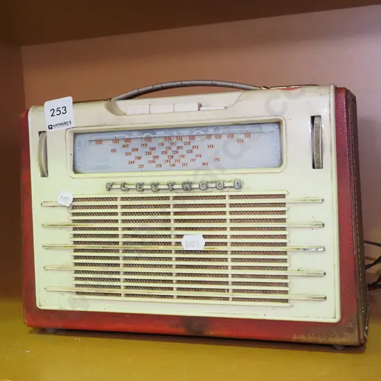 retro Fleetwood mantle radio