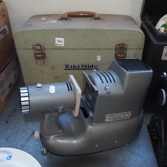 Eiki Japanese slide projector