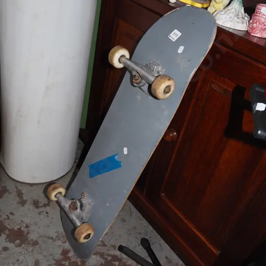 skateboard