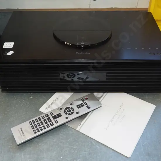 Technics Ottava compact stereo system