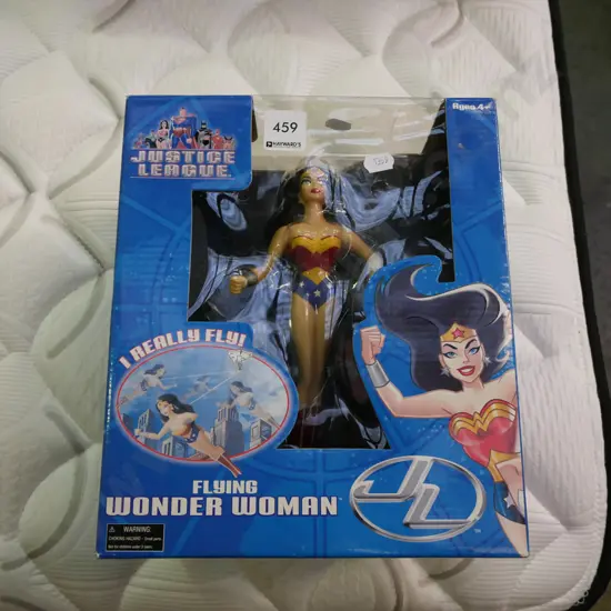 box; Justice League flying Wonder Woman figurine