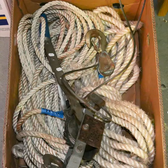 rope and hand operated winch