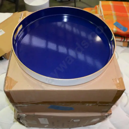 2x boxes of as new blue plastic trays