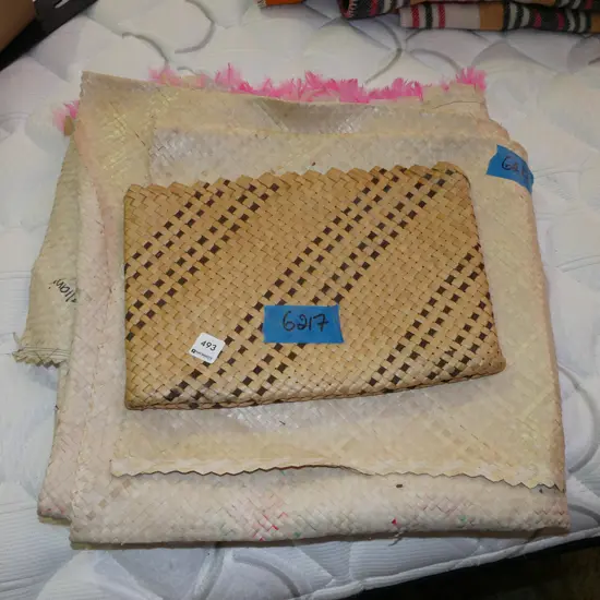 small flax bag, ie toga