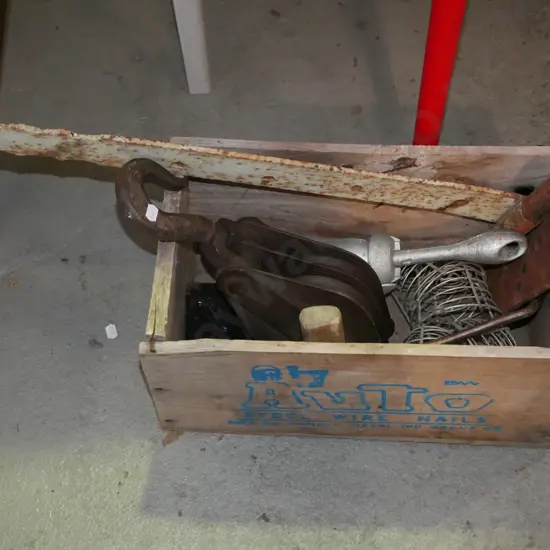 wooden box; pulley, large gate hige, anchor etc
