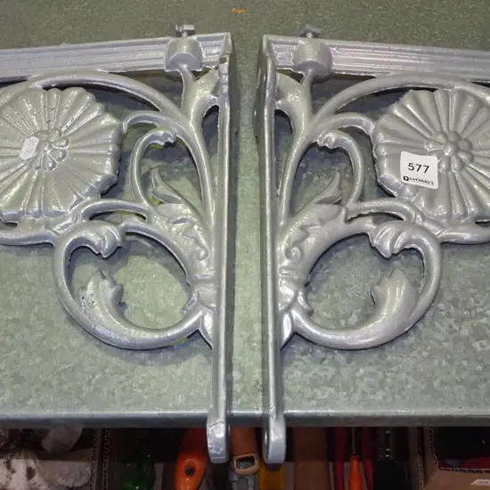 2x restored Victorian right angled brackets