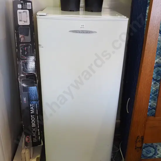 F&P upright freezer H-1210 W-500