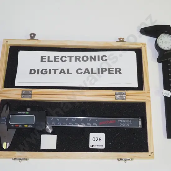 digital calipers, vernier calipers