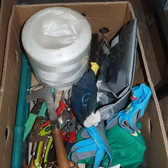 box; garden tools; secateurs, loppers, gloves etc