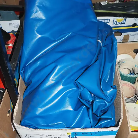 blue tarpaulin with eyelets and zip L-2500 W-900 D-1400
