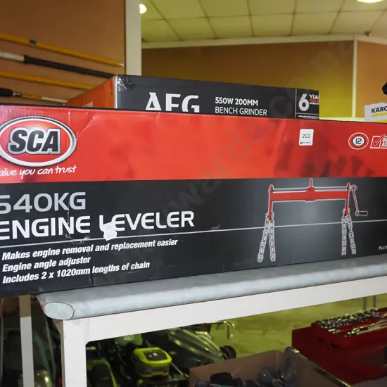 as-new boxed SCA 540kg engine leveller