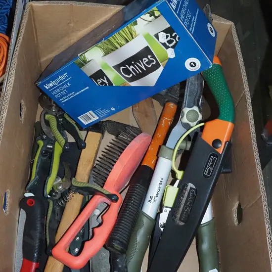 boxed garden tools, as-new Herb Chore planter set