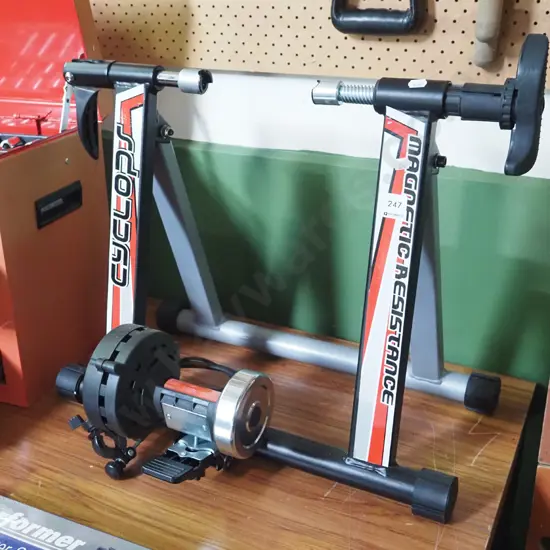 Cyclops indoor bike trainer stand