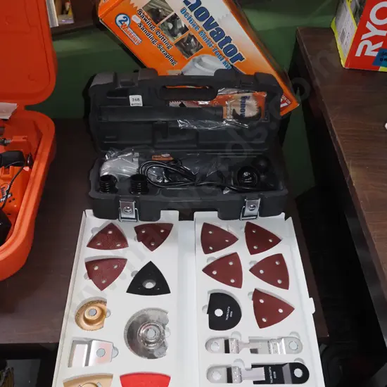 cased Renovator Pro with accessories - as new