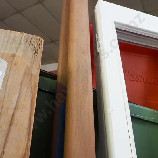 wooden hand rails x2 Tallest 2870