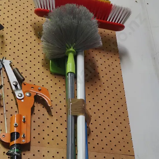 broom, duster, telescopic mop