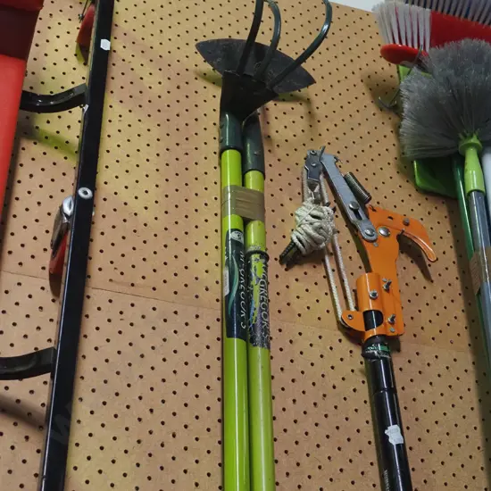 garden hoe, cultivator