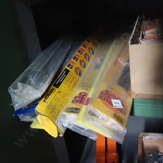 bundle of assorted plastic door seals