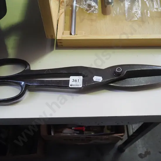 large pair of tin snips/scissors