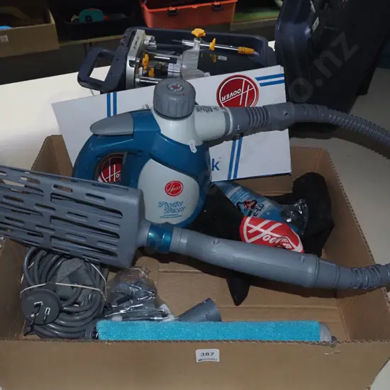 Hoover twin tank steam cleaner and accessories