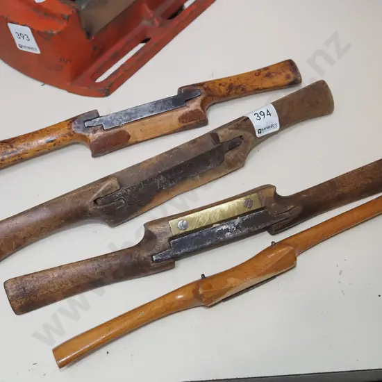 4x vintage wooden spoke shaves