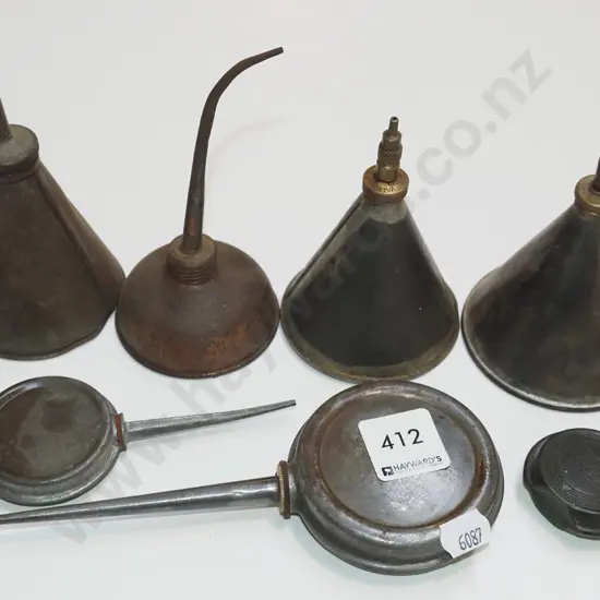 assorted small vintage oilers