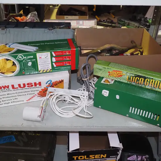 Grow Lush hydroponic lamp with 2 additional bulbs