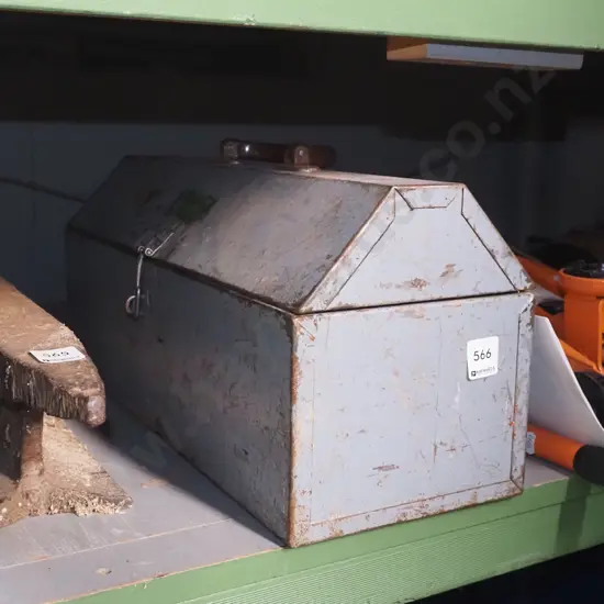 metal tool box