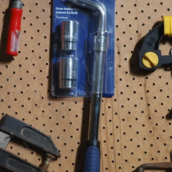 as-new Mechpro wheel brace set