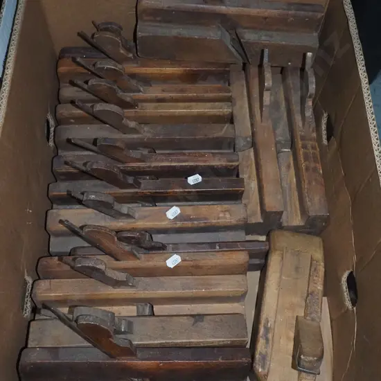 box of moulding planes