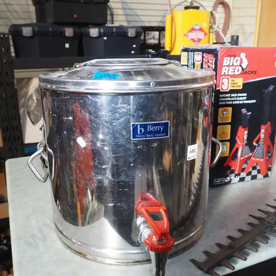 stainless steel hot water thermos with tap