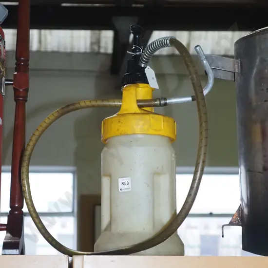 plastic shell oil pump