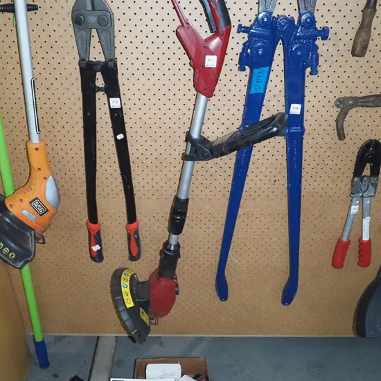 Ozito battery powered line trimmer