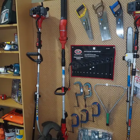 Ozito extending hedge trimmer - battery powered with chainsaw attachment and battery, charger