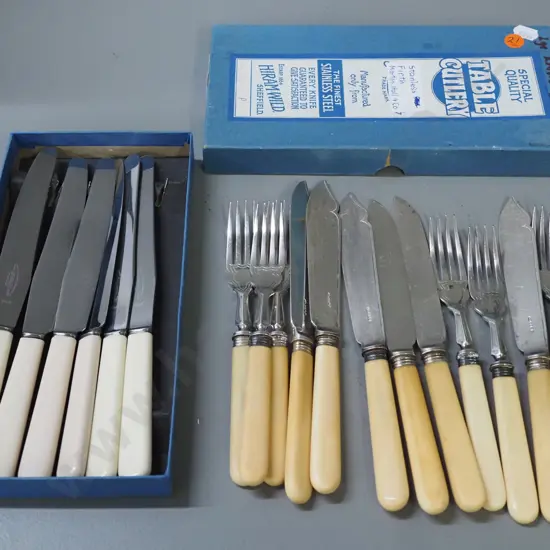 vintage bone-handled cutlery - box of 6 Martin Hall & Co knives and loose set of 6 fish knives and forks