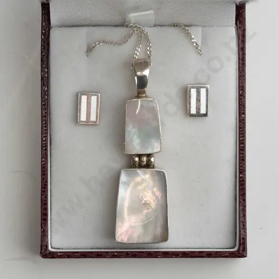 silver mother of pearl necklace & earrings stamped 925