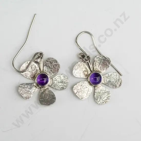 silver flower earrings with amethyst stamped 925