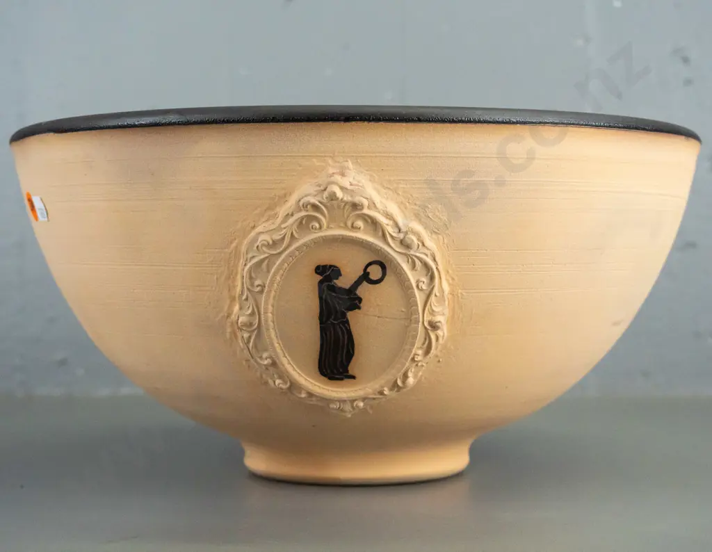 Russell Kernot - studio pottery bowl H160 Diam340 Image 1++